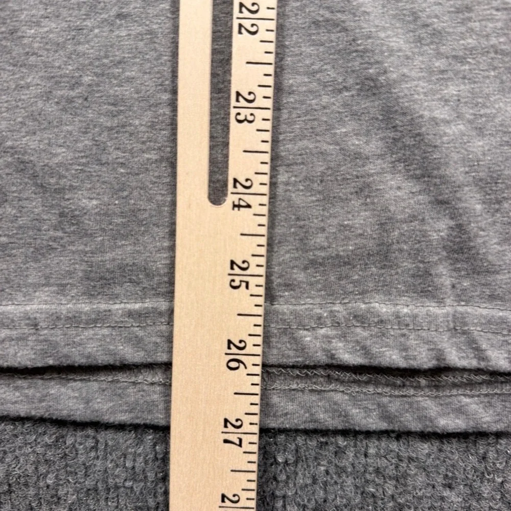 Vintage Peanuts Christmas T-Shirt Mens Large Gray Charlie‎ Brown Snoopy Graphic